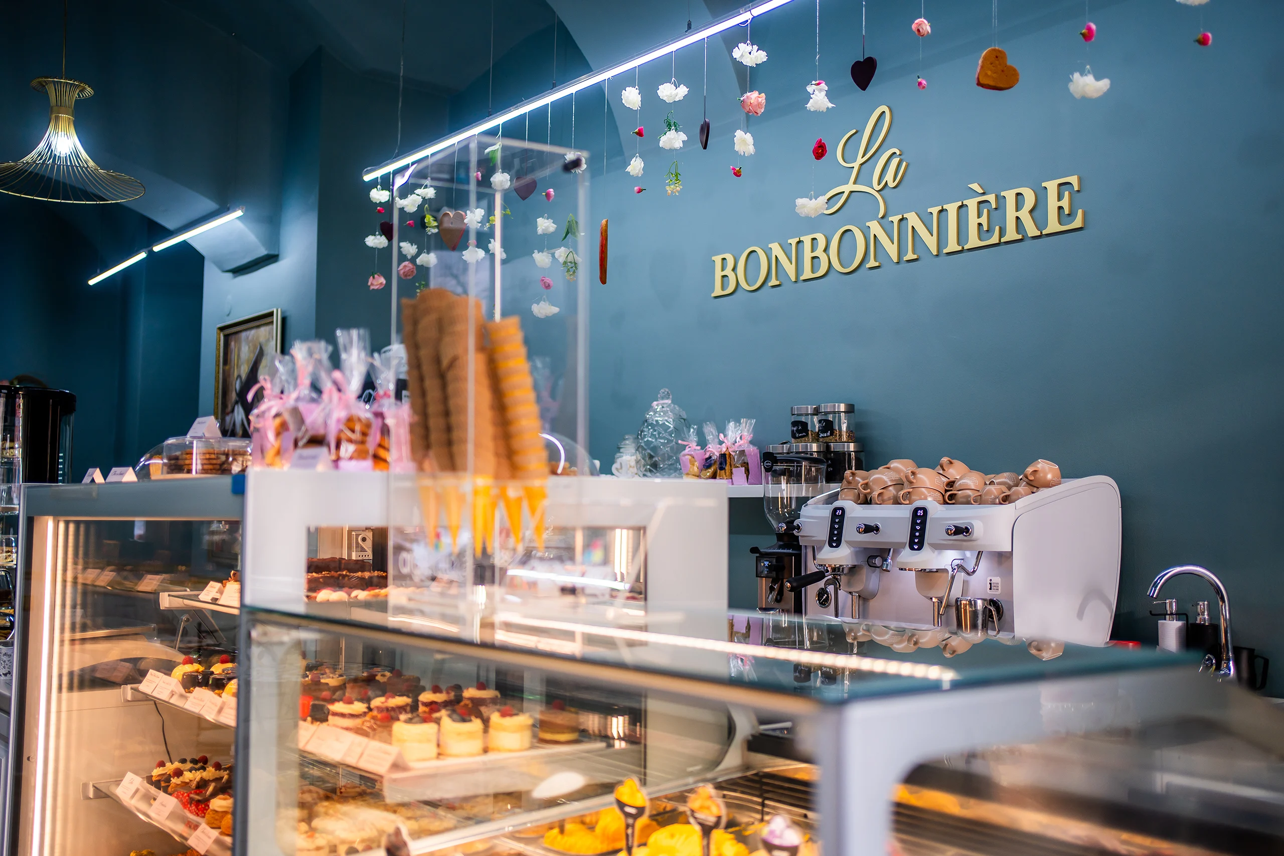 Cofetăria La Bonbonnière